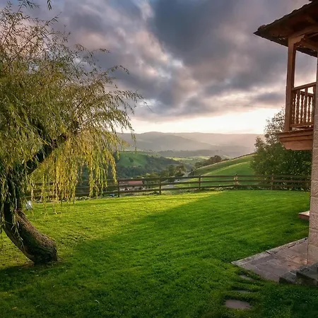 La Casa De Bustantegua Сasa de vacaciones Selaya