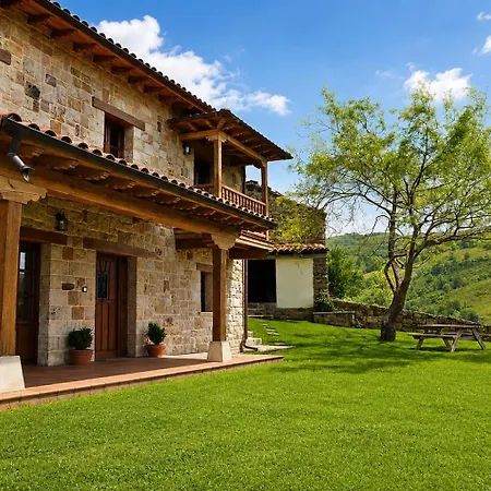 La Casa De Bustantegua * Selaya