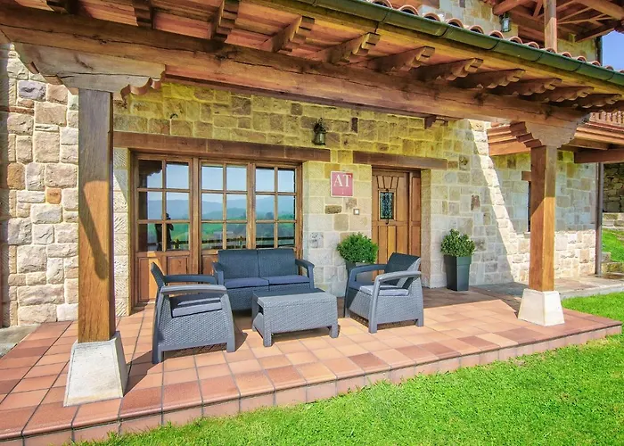 La Casa De Bustantegua