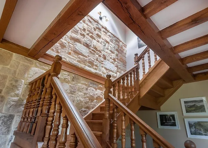 La Casa De Bustantegua 펜션 *